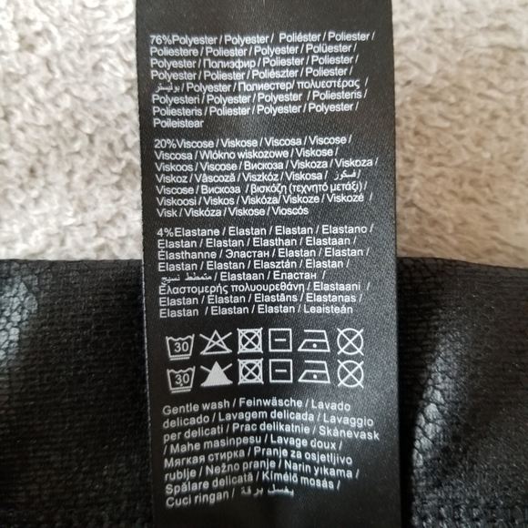 VERO MODA Black Faux Snakeskin Coated Leggings - Picture 14 of 16